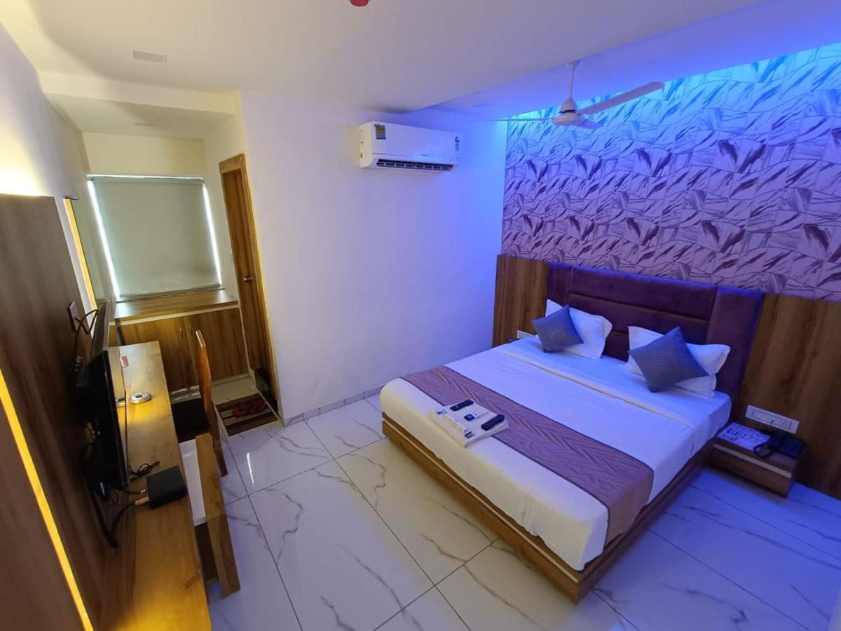 Hotel Rock Ānand Buitenkant foto
